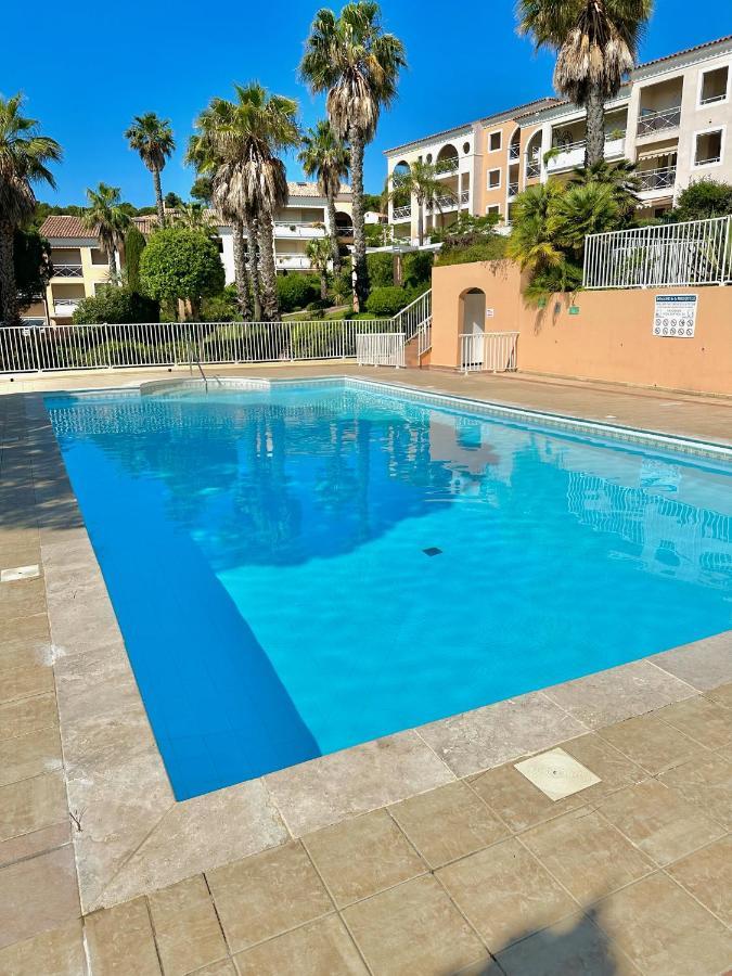 La Rascasse De Vacances Giens Hyeres Exterior photo
